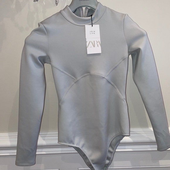 High collar long sleeve bodysuit with back cutout - Picture 6 of 6